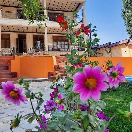 Hotel Зона Отдых Apachi В Горах Чимган Zewnętrze zdjęcie