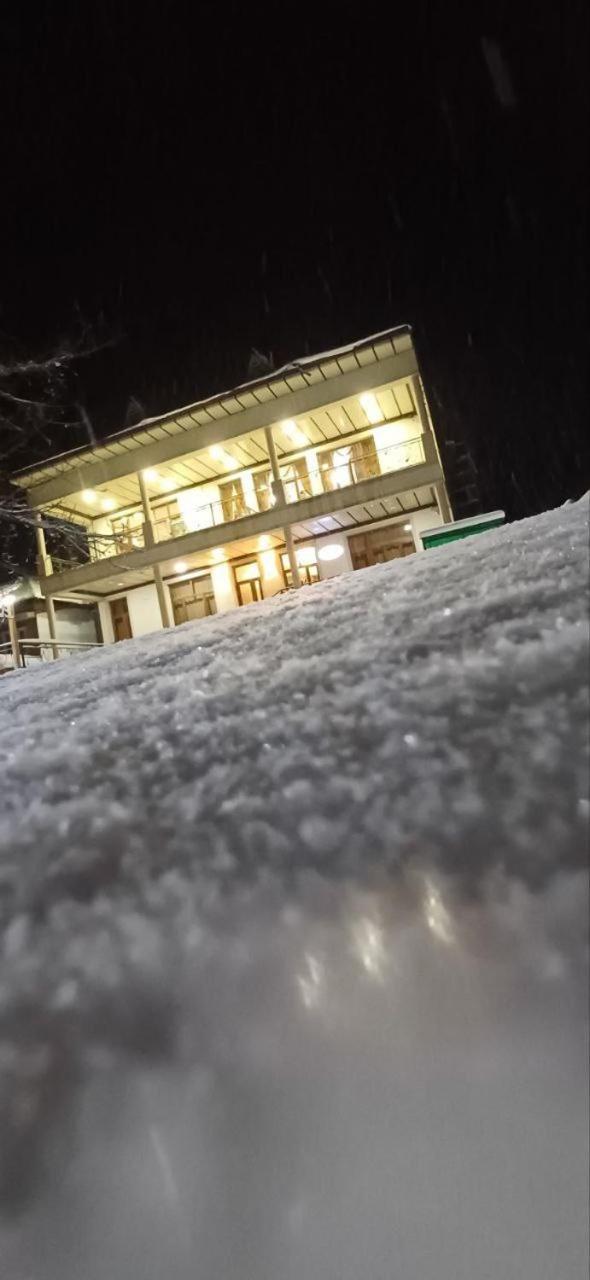 Hotel Зона Отдых Apachi В Горах Чимган Zewnętrze zdjęcie